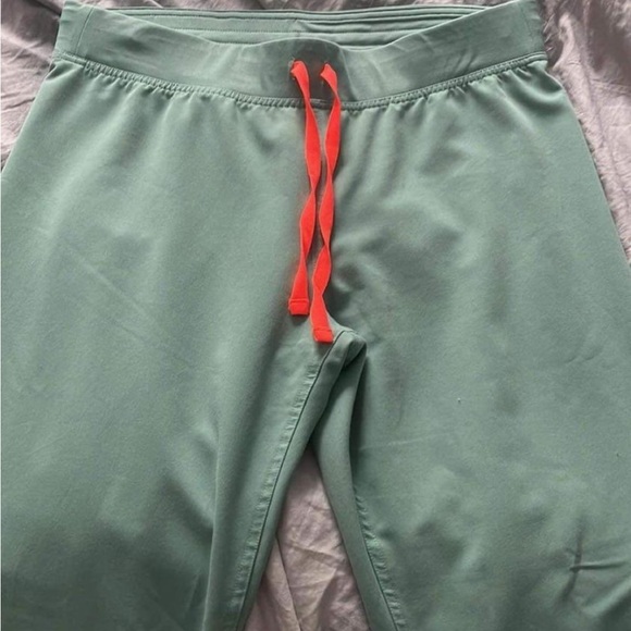 BNWOT figs jade - Picture 3 of 4